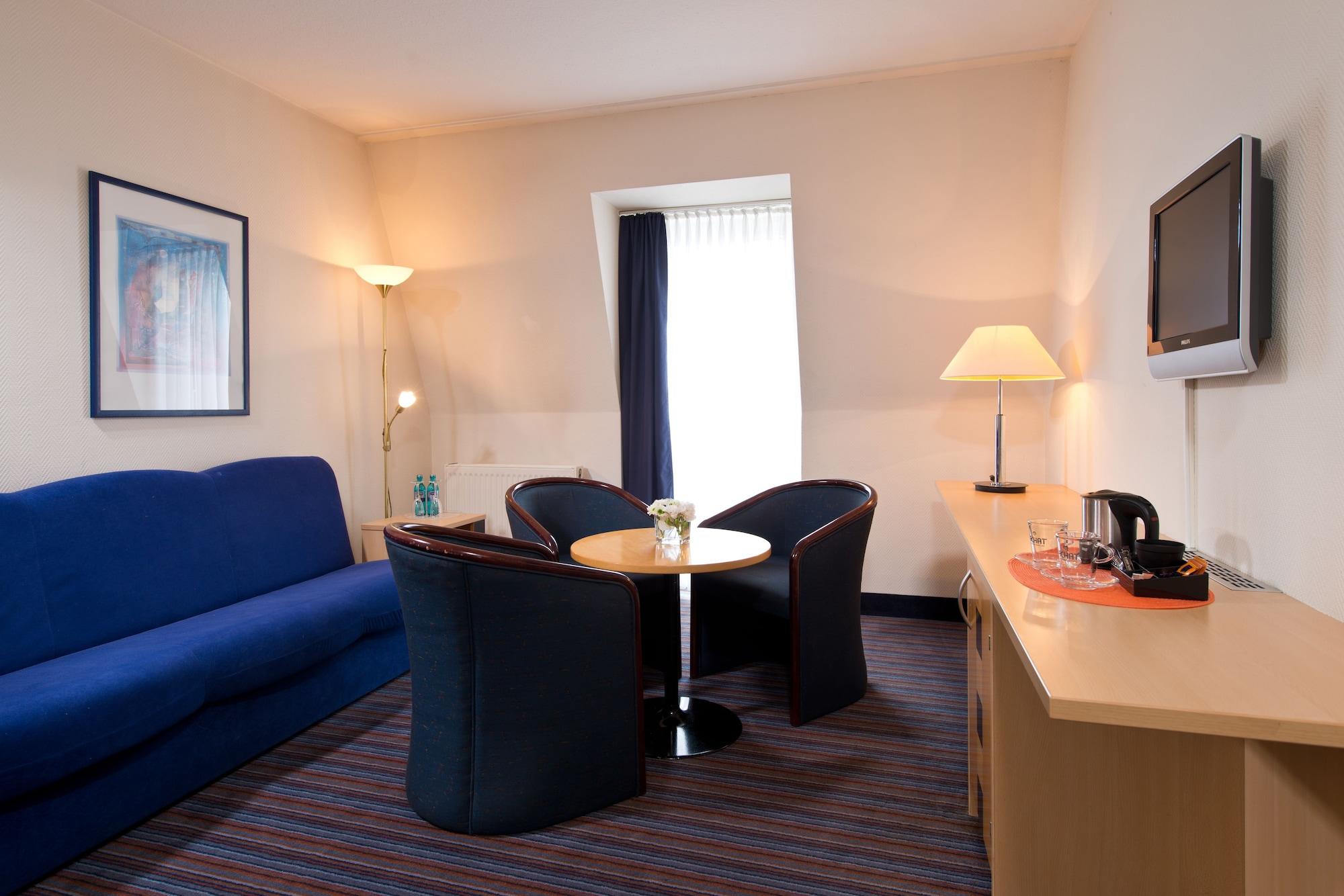 Achat Hotel Dresden Elbufer Exterior foto