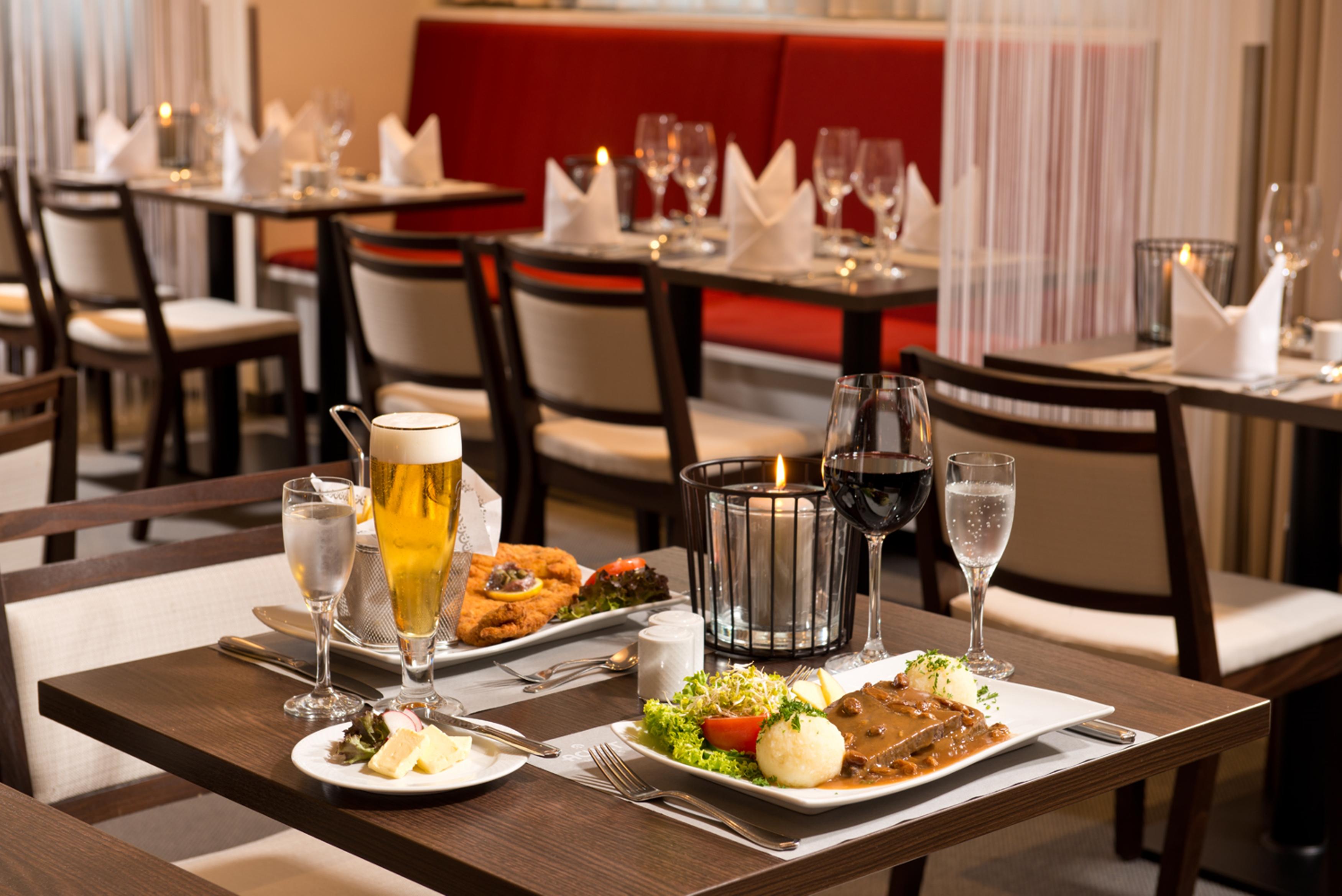 Achat Hotel Dresden Elbufer Exterior foto